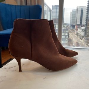 NWOT suede-type bootie